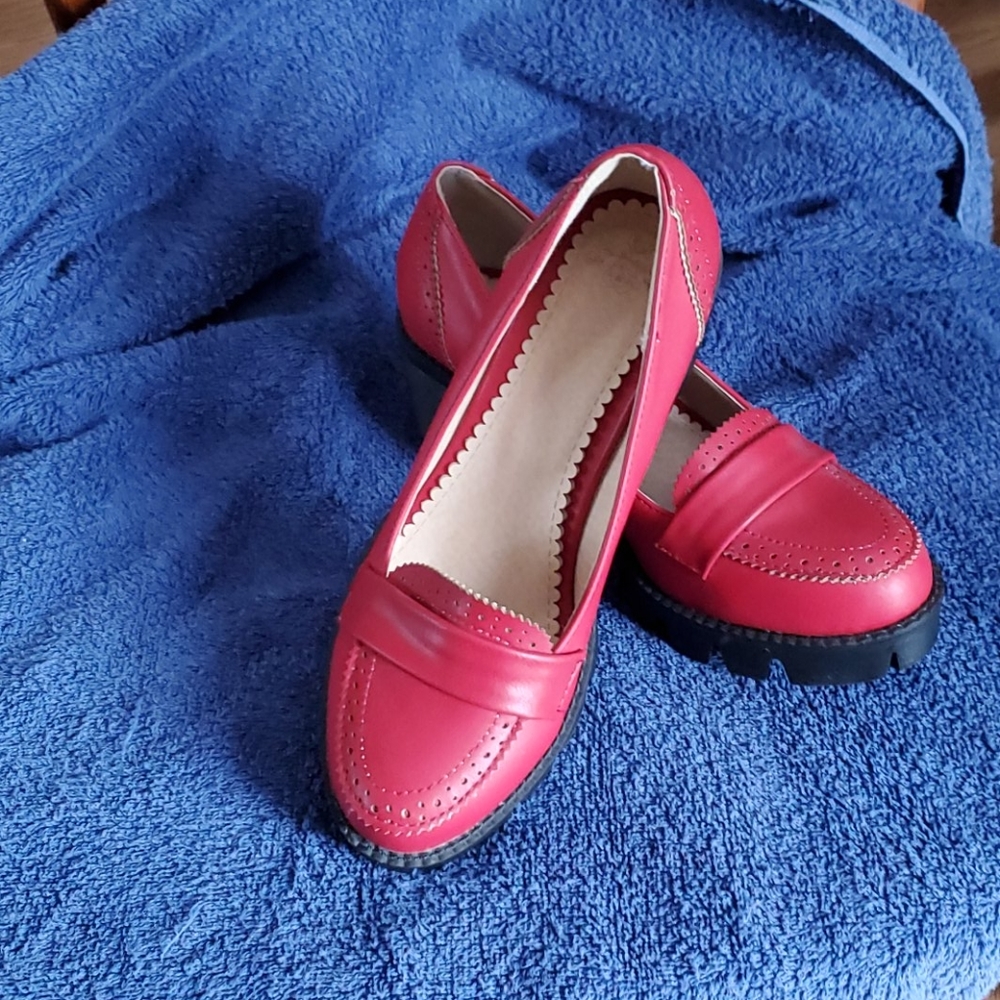 Elegant Red Platform Loafers